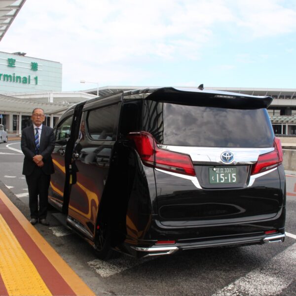 車両までご案内いたします